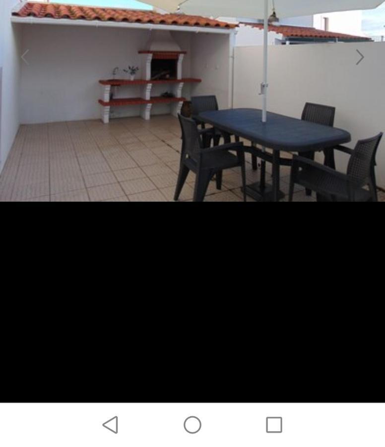 Villa Casinha Res Do Chao Na Nazare Com Quintal E Barbecue Exterior foto